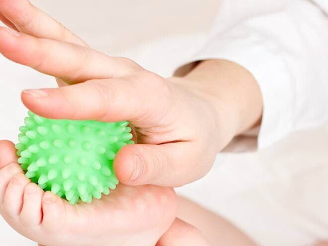 Ejercicios para la estimulación temprana en el primer año de vida Ejercicios para la estimulación temprana en el primer año de vida