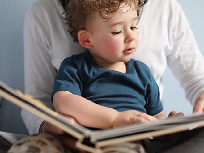 Cómo manejar los problemas de sueño de los niños pequeños Cómo manejar los problemas de sueño de los niños pequeños