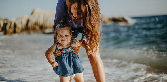 Juegos para disfrutar con tu bebe en la playa.